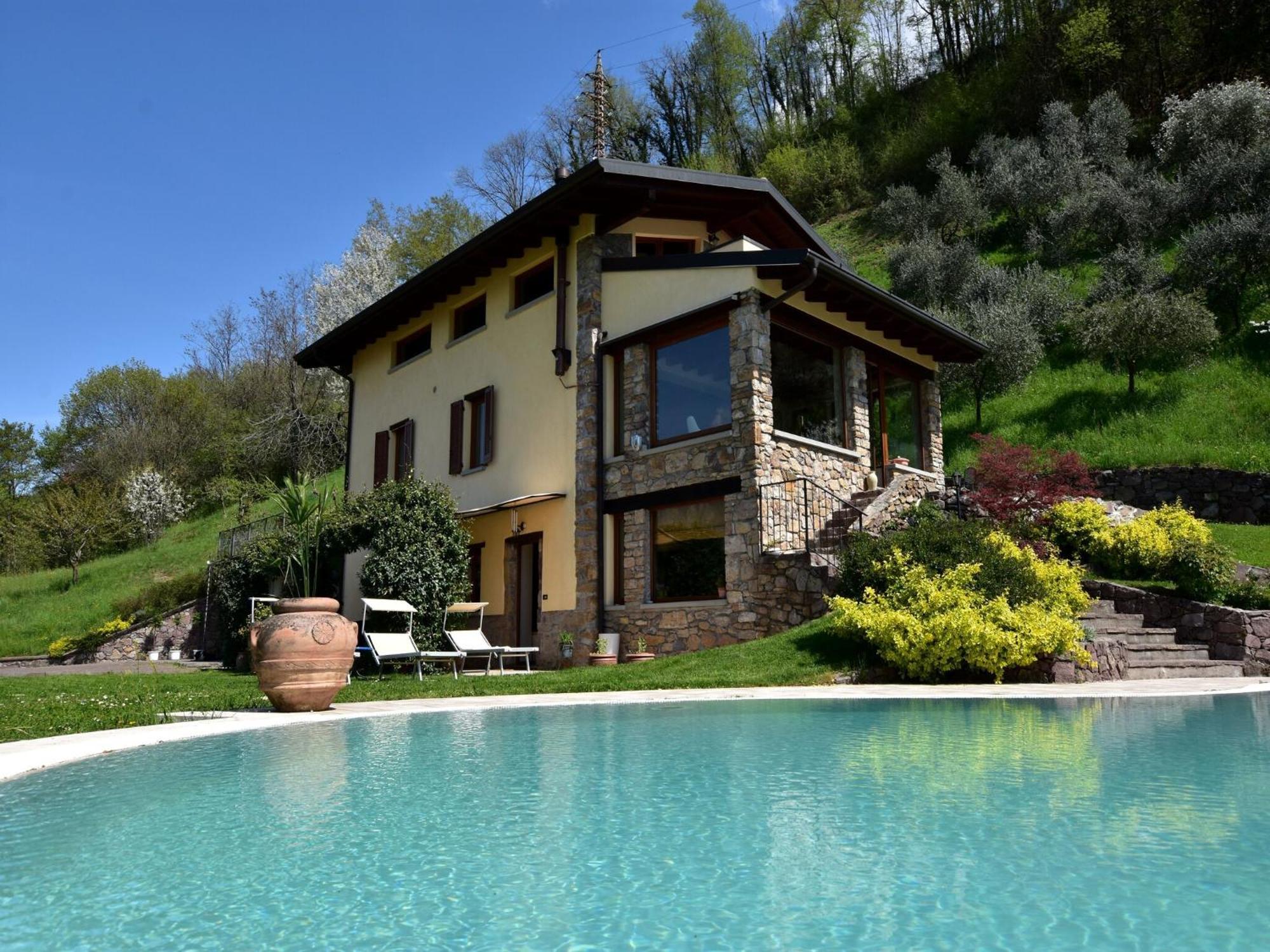 Villa In Pisogne With Pool Garden And Lake View Dış mekan fotoğraf