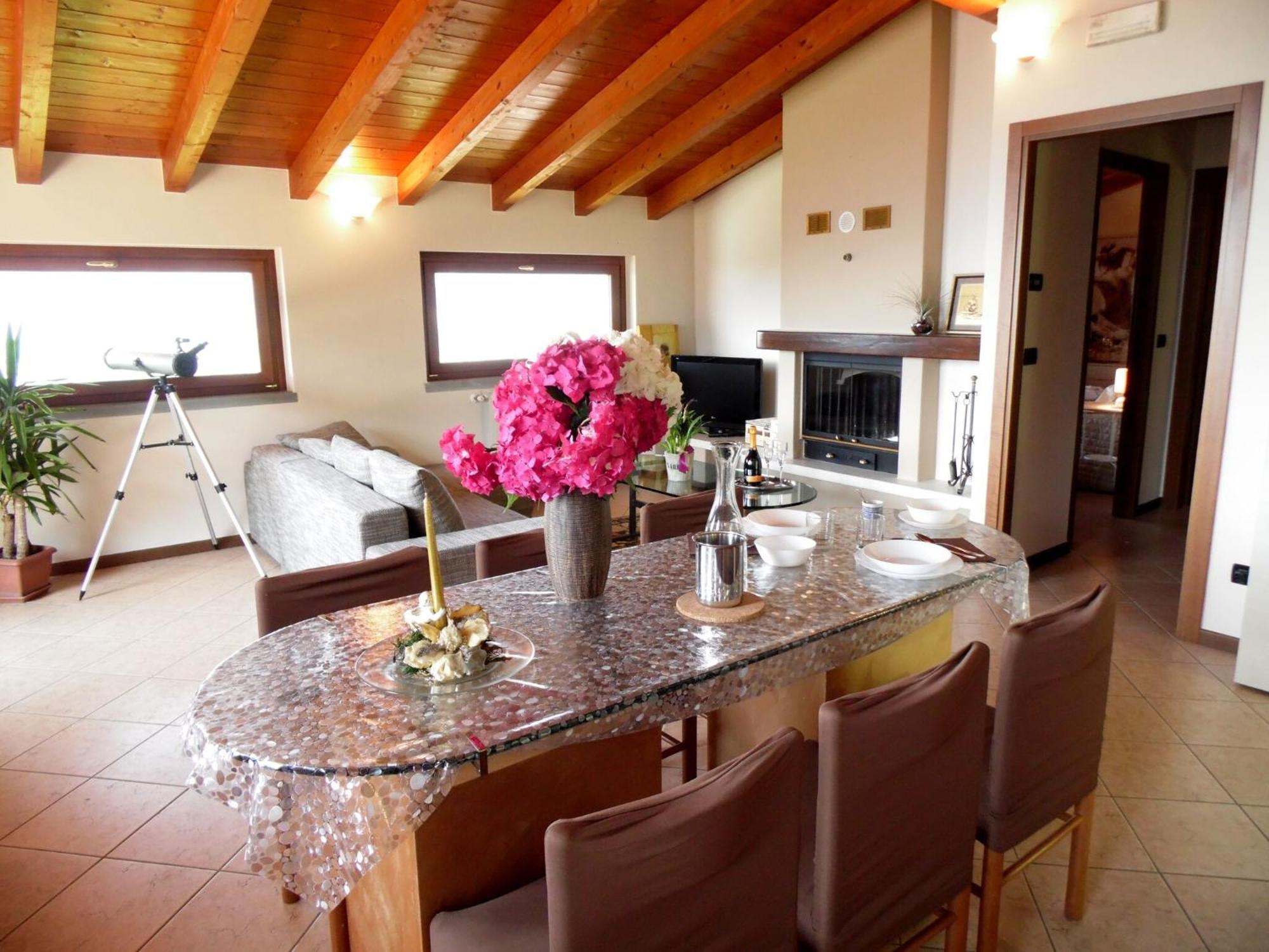 Villa In Pisogne With Pool Garden And Lake View Dış mekan fotoğraf