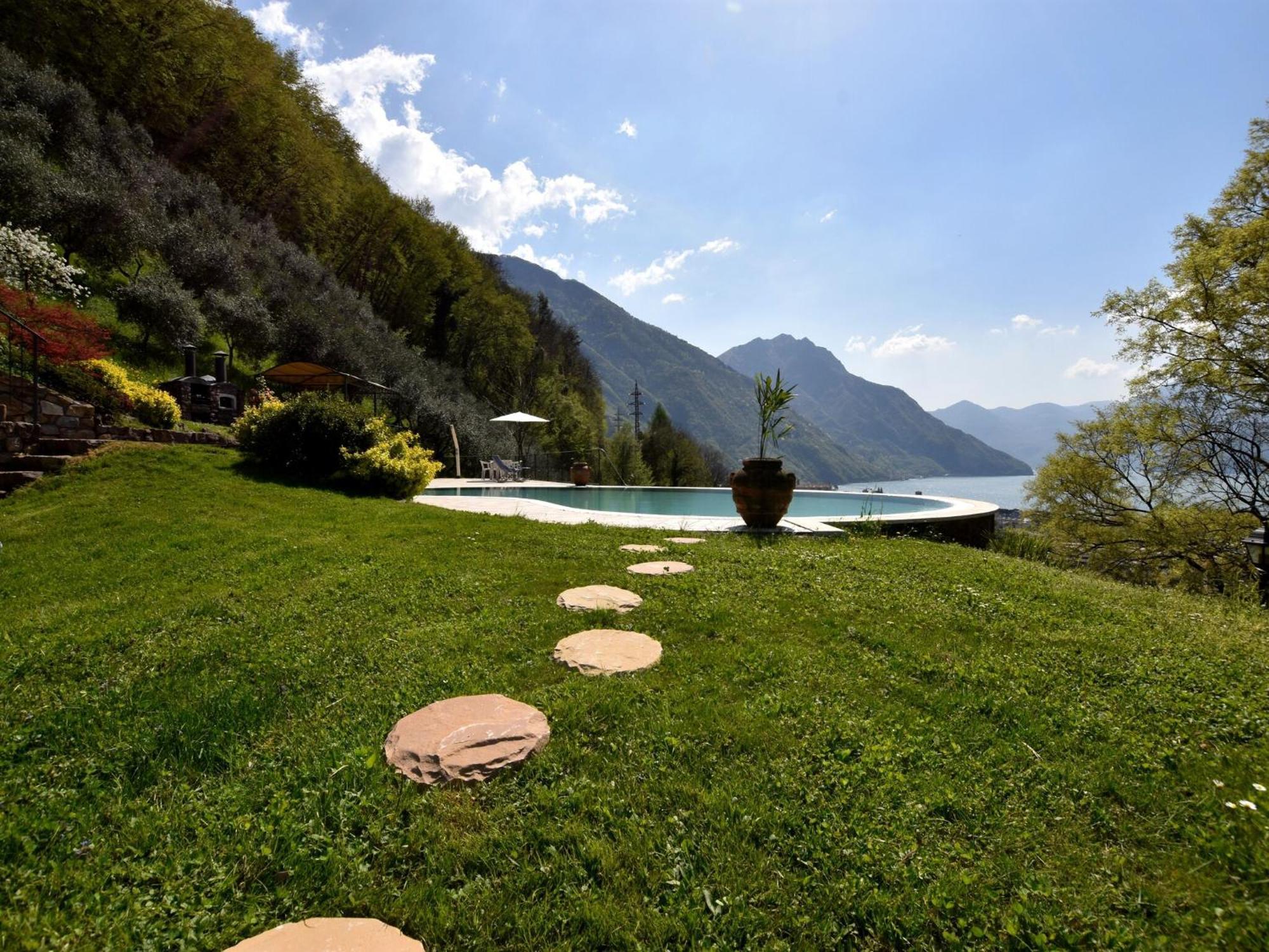 Villa In Pisogne With Pool Garden And Lake View Dış mekan fotoğraf