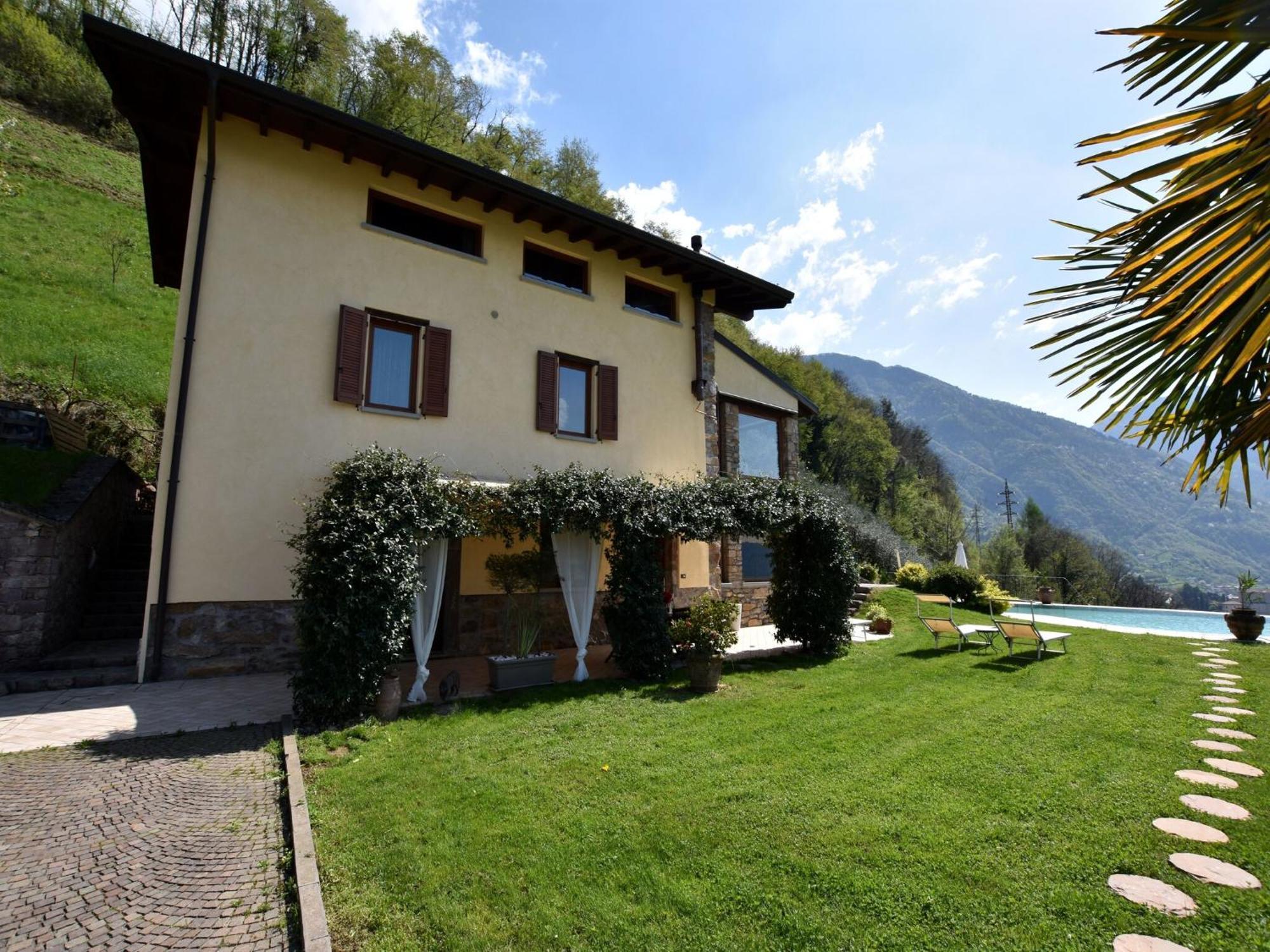Villa In Pisogne With Pool Garden And Lake View Dış mekan fotoğraf
