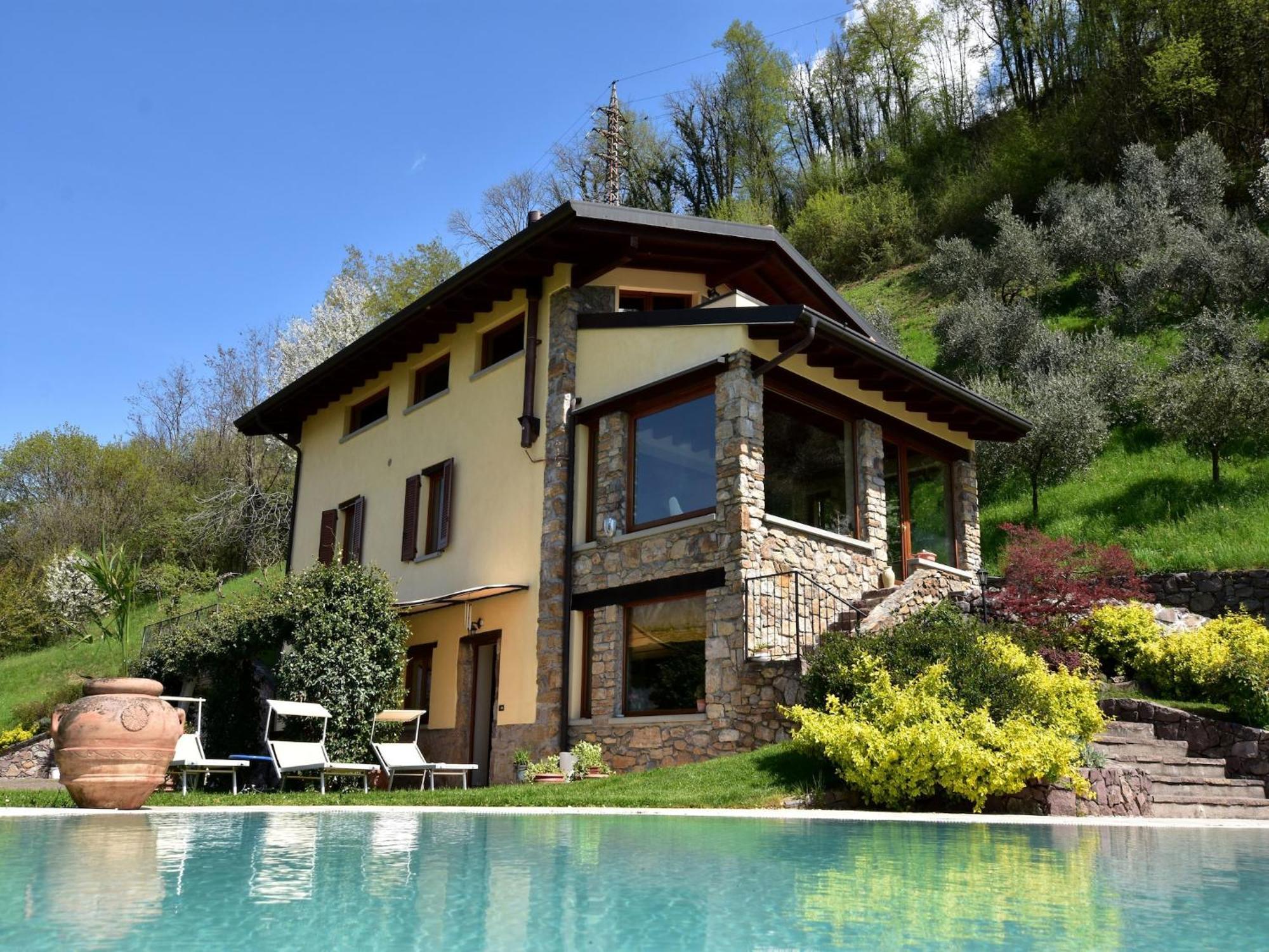 Villa In Pisogne With Pool Garden And Lake View Dış mekan fotoğraf