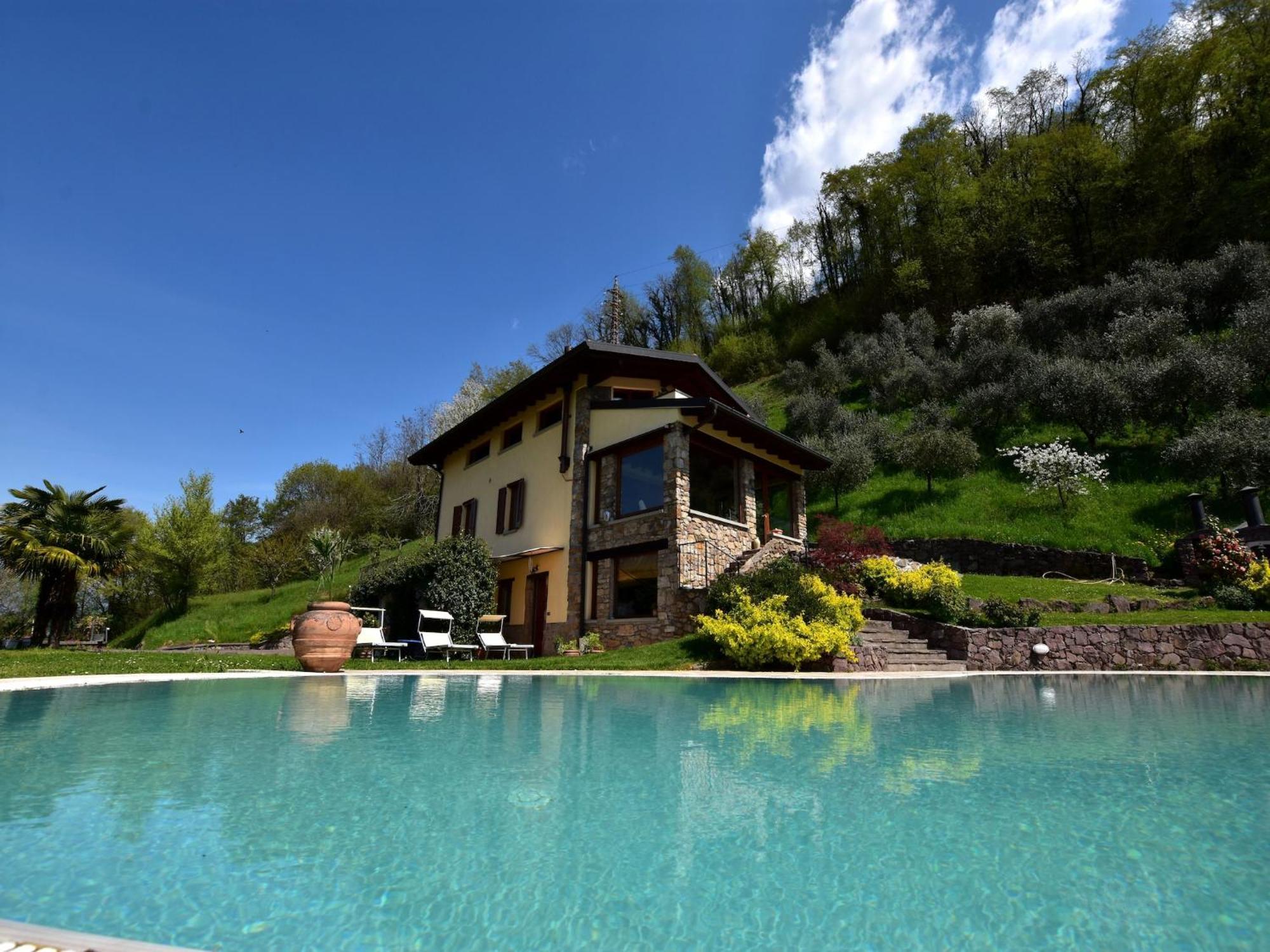 Villa In Pisogne With Pool Garden And Lake View Dış mekan fotoğraf